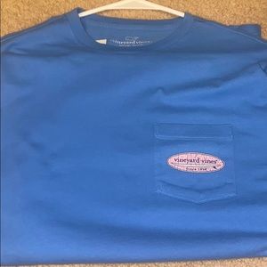Vineyard vines tee